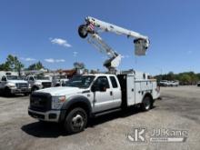 Altec AT40G, Articulating & Telescopic Bucket mounted behind cab on 2014 Ford F550 4x4 Extended-Cab 