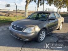 2005 Ford Five Hundred 4-Door Sedan Runs & Moves, Needs Jump Pack To Stay Running