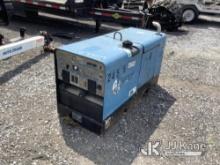 Miller 304 Welder/Generator, (Municipality Owned) Seller States: Runs, Welding Condition Unknown