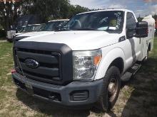 7-08138 (Trucks-Utility 2D)  Seller: Gov-Pinellas County BOCC 2016 FORD F250
