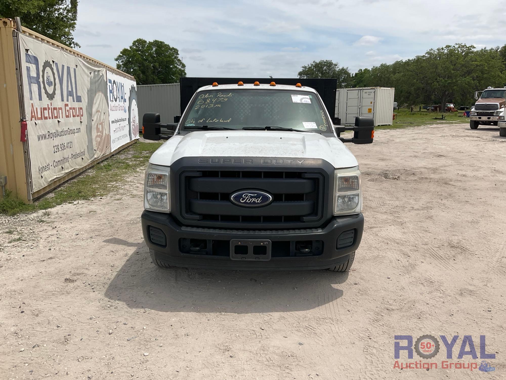 2013 Ford F350 Flatbed Truck