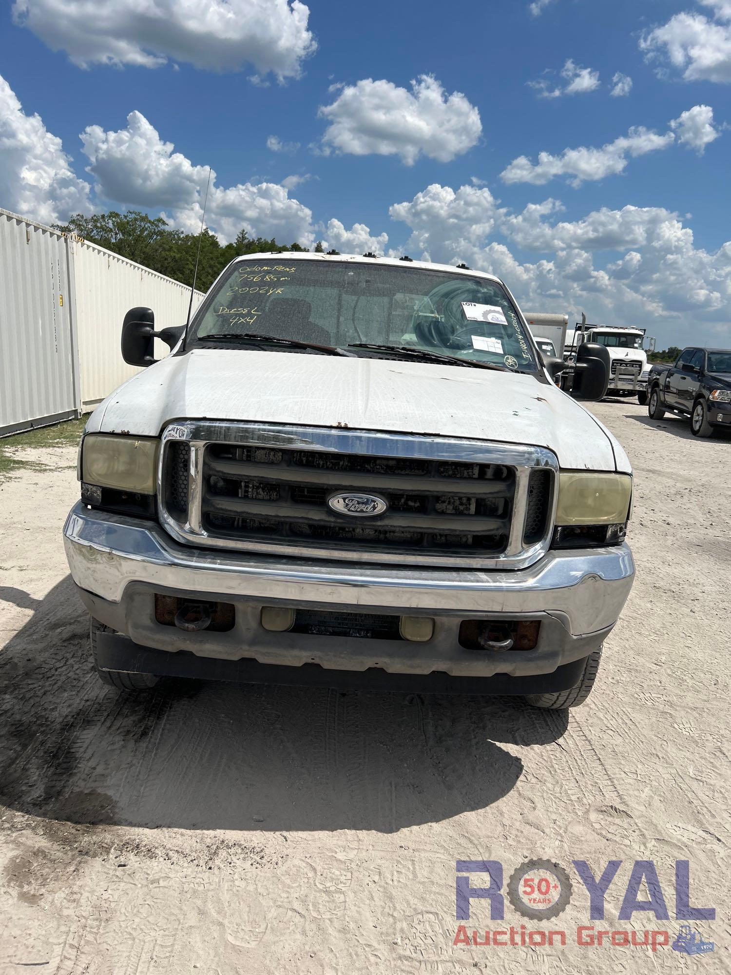 2002 Ford F-350 Ext Cab 4x4 Cab and Chassis Truck