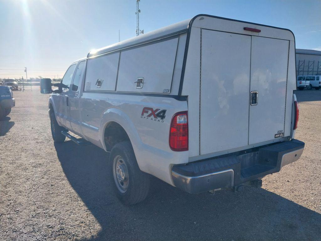 2014 Ford F350 Super Duty / XLT Supercab 4D