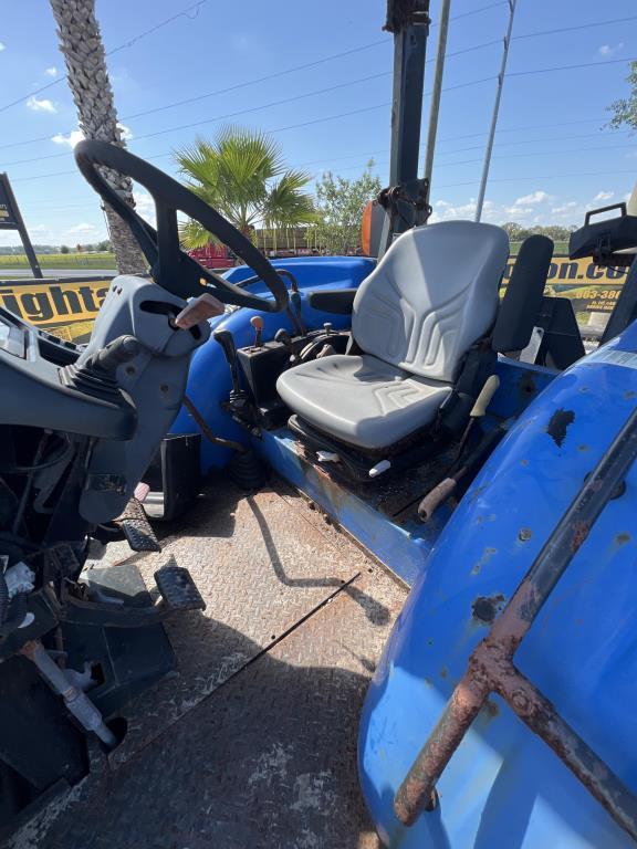 2013 New Holland Ts6.120 Tractor R/k