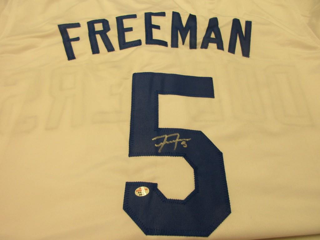 Freddie Freeman of the LA Dodgers signed autographed baseball jersey PAAS COA 056