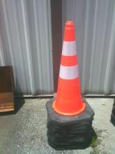 Quantity of 10 (Ten) Safety Cones