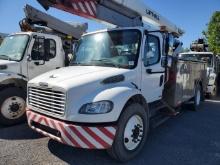 2005 Freightliner M2 4X2 LIFT-ALL LOM-50-1S