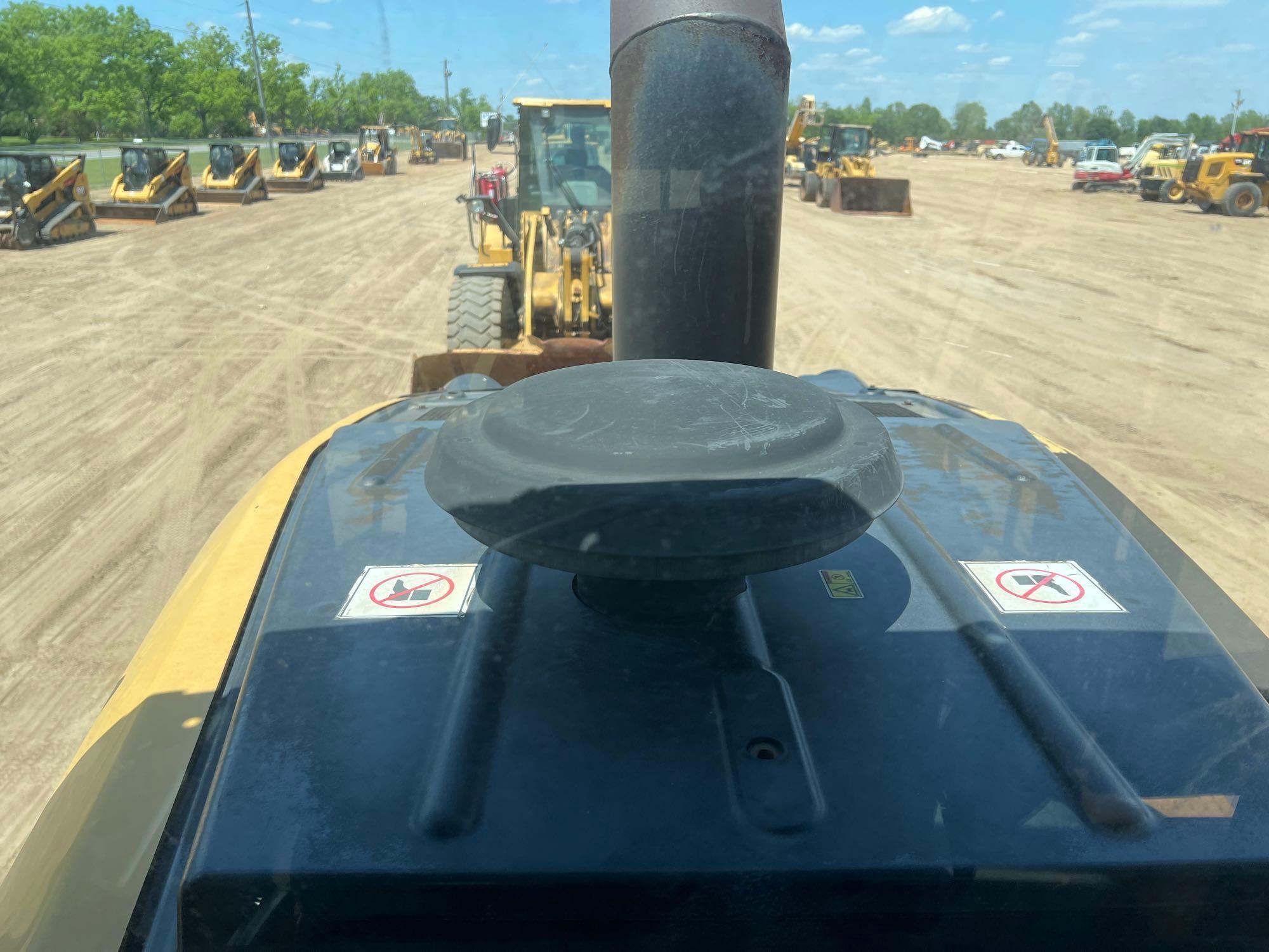 2016 CATERPILLAR 950M RUBBER TIRE LOADER