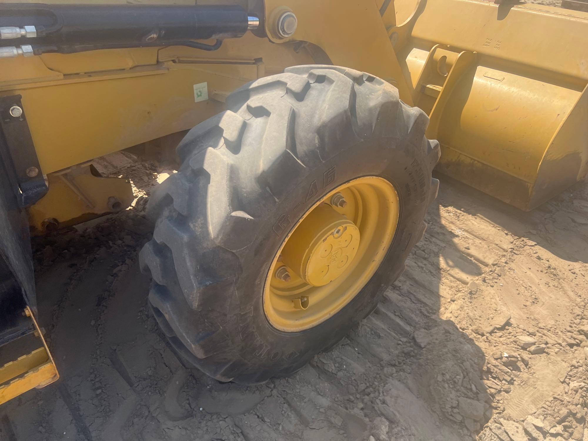 2015 CATERPILLAR 415F2 BACKHOE