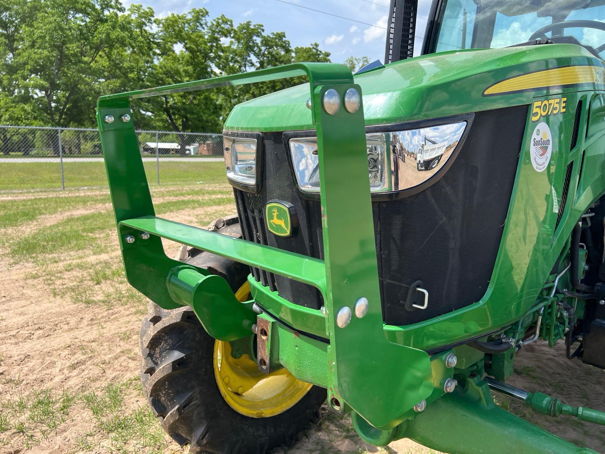 2022 JOHN DEERE 5075E TRACTOR