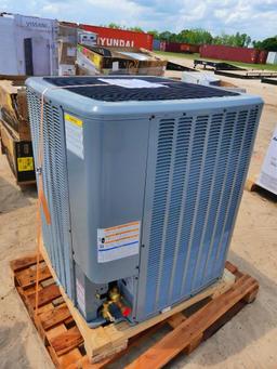 DAIKIN CONDESING UNIT