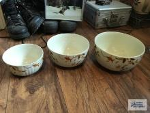 3 HALL AUTUMN LEAF MIXING BOWLS