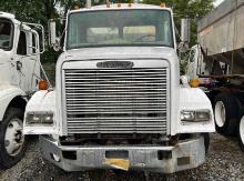 1990 Freightliner Tender Truck