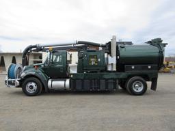 2006 International 7400 S/A Vac Truck