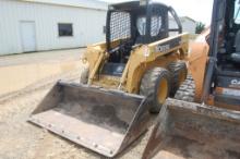 JD 317 SKID STEER