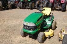 JD LA100 RIDING MOWER