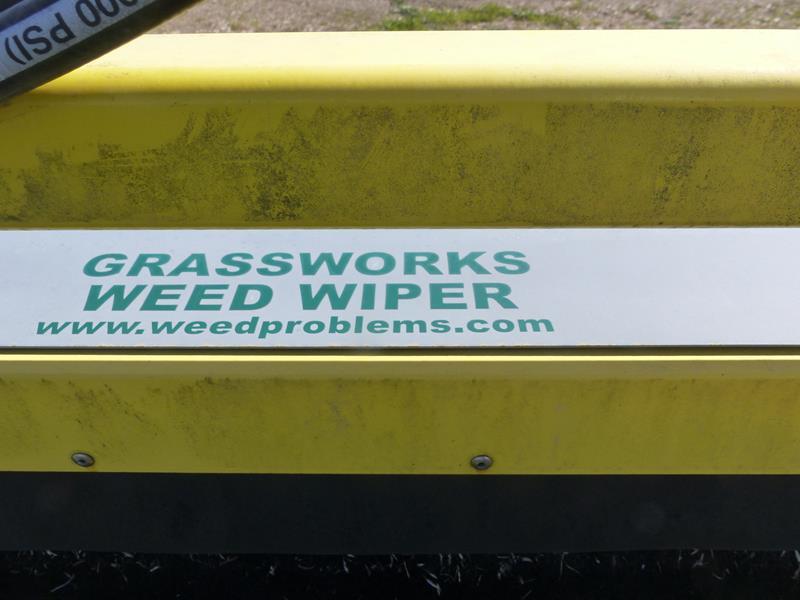 GRASSWORKS 3 PT 14' WIDE WEED WIPER