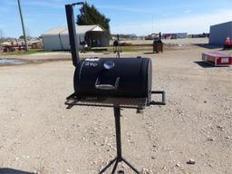 16"X24" BBQ PIT ON STAND W/RECEIVER HITCH