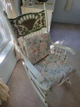 Vintage Rocking Chair $5 STS