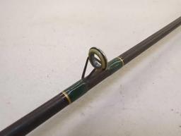 Fenwick 5'1/2" 6 power eagle graphite. Lure 3/8-1oz Line 10-25 lb Comes as is shown in photos.