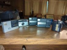 (LR) LOT OF 4 CAMERAS,KODAK DISC 4000, KODAK TELE DISC, KODAK INSTAMATIC CAMERA 104, AND A SMALL