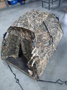 Mossy Oak Camo Hunting Pop-Up Blind, 40in x 24in x 24in, Could Be Used for Hunting Dog Hut