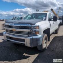 2015 CHEVROLET SILVERADO 2500, 6.0L VORTEC, 4X4, CREW CAB, LONG BED. WEBASTO HEAT