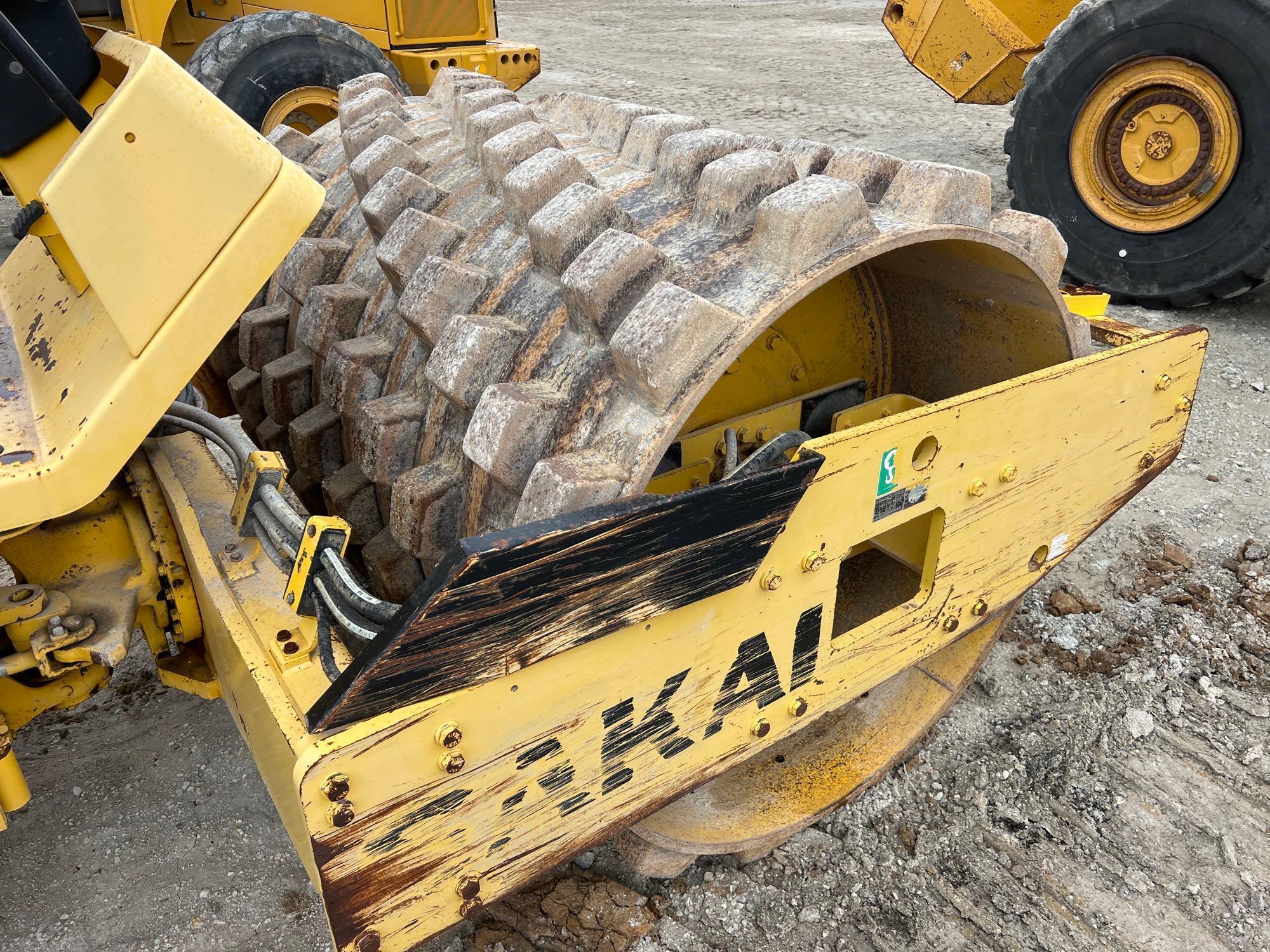 2014 SAKAI SV540T VIBRATORY ROLLER SN:10289 powered by Cummins diesel engine, equipped with OROPS,