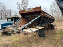 2002 TRAILKING RED RIVER SERIES LIVE BOTTOM TRAILER VN:1TKLC39342W109105 equipped with spring