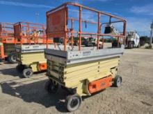 JLG 3246ES SCISSOR LIFT SN:200208293 electric powered, equipped with 32ft. Platform height, slide