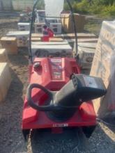 NEW YARD FORCE DUAL STAGE SNOWBLOWER ELEC START W/ B & S ENGINE NEW SUPPORT EQUIPMENT