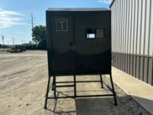 T-Box Deer Blind on Stand