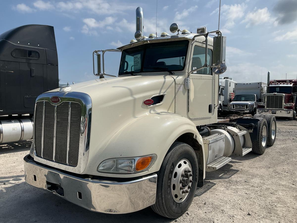 2009 PETERBILT 386 Serial Number: 1XPHD49X29D777315