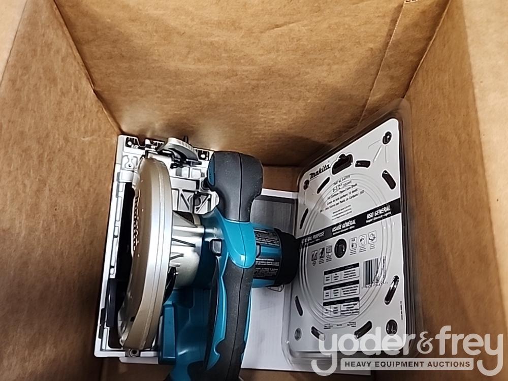 Makita  18 V Lxt 6.5" Circular Saw, XSS02Z (1 Yr Factory Warranty) Recon