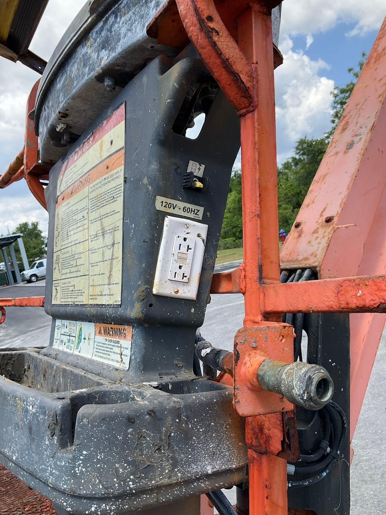 JLG QUIK STIK BOOM LIFT MODEL 1250AJP, DIESEL, MAX PLATFORM HEIGHT 125FT, RUNS & OPERATES...