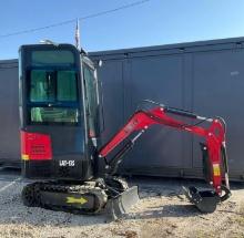 UNUSED 2023 LANTY CRAWLER EXCAVATOR MODEL LAT-13S, GAS POWERED, ENCLOSED CAB, RUBBER TRACKS, BUCKET