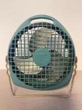 Vintage Hard Plastic Fanette Fresh'nd Aire Electric Fan