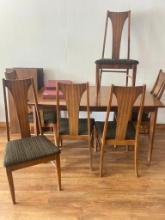 Vintage MCM Dining Table with 6 Chairs