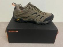 Pair of Size 11.5 Men's Moab Ventilator Shoes - New in Box
