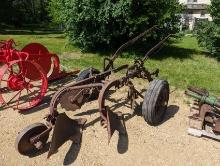 Case 2-14 Pull Type Plow