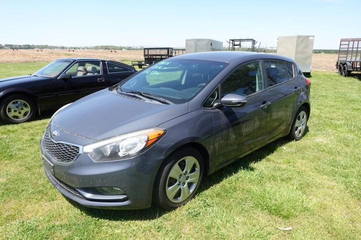 #4601 2016 KIA FORTE 5 132739 MILES AUTO TRANS CLOTH CARPET GOOD TIRES ENGI