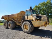 2005 John Deere 400D Off Road Dump Truck