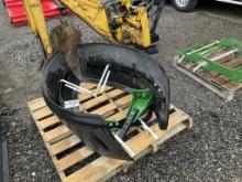 (2)JOHN DEERE FENDERS