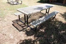 PICNIC TABLE