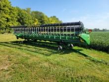 John Deere 630F Grain Table