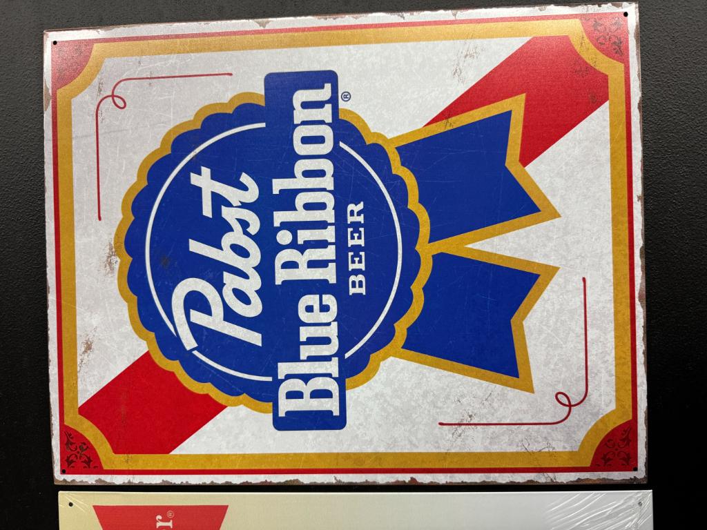 "2 Retro Vintage Signs" Pabst & Budwesier King Of Beers