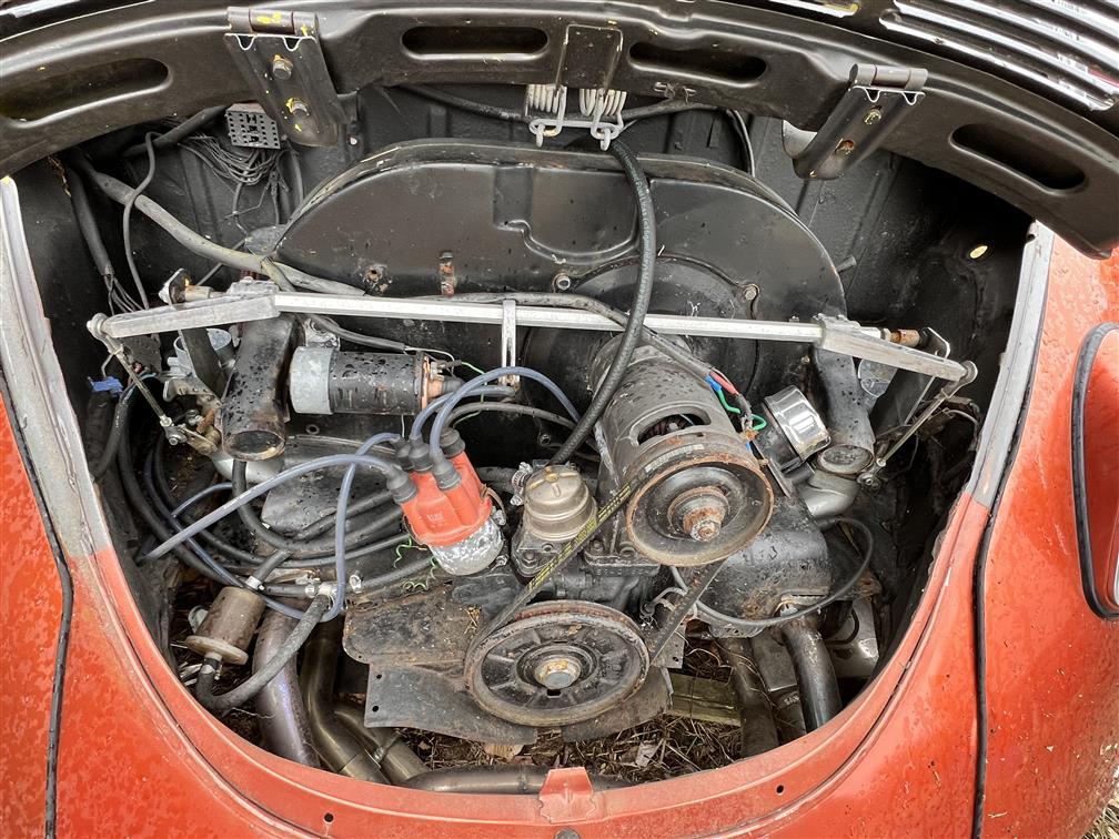 NOT STARTED - 1974 CUSTOM VW BEETLE, '58 RAGTOP SUNROOF, MID 60'S FENDERS, 1641CC DUAL PORT ENGINE
